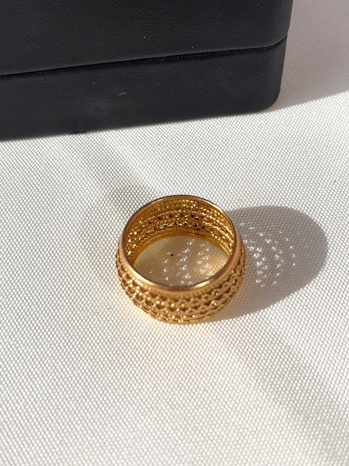 Fine Filigree Gold Eternity Wedding Band Ring For Sale 4