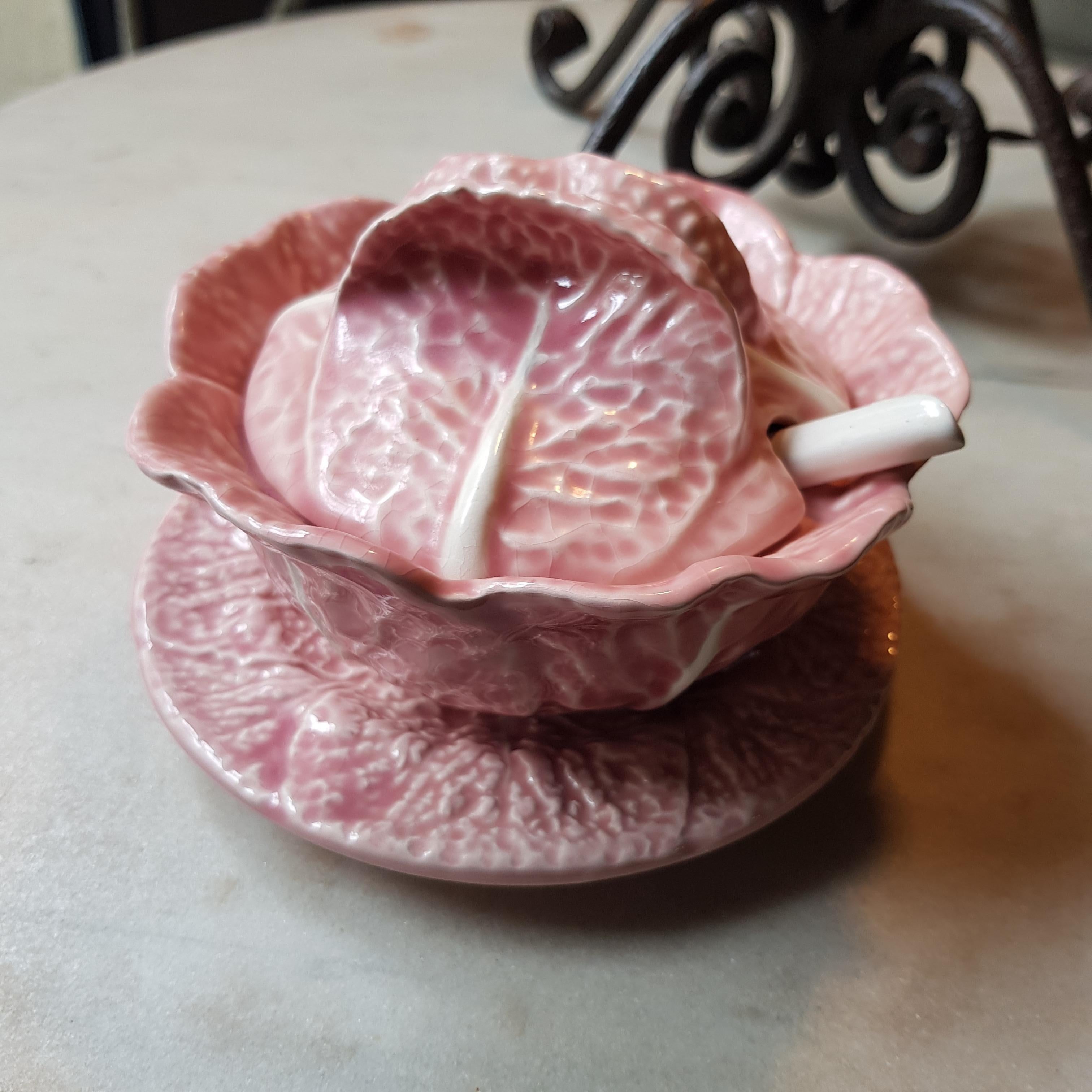 Pink Cabbage Glazed Ceramic Small Tureen or Bowl, Portugal, 1960s For Sale 2