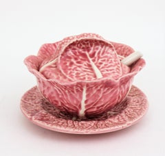 Petite soupière ou bol en céramique émaillée rose, Portugal, années 1960