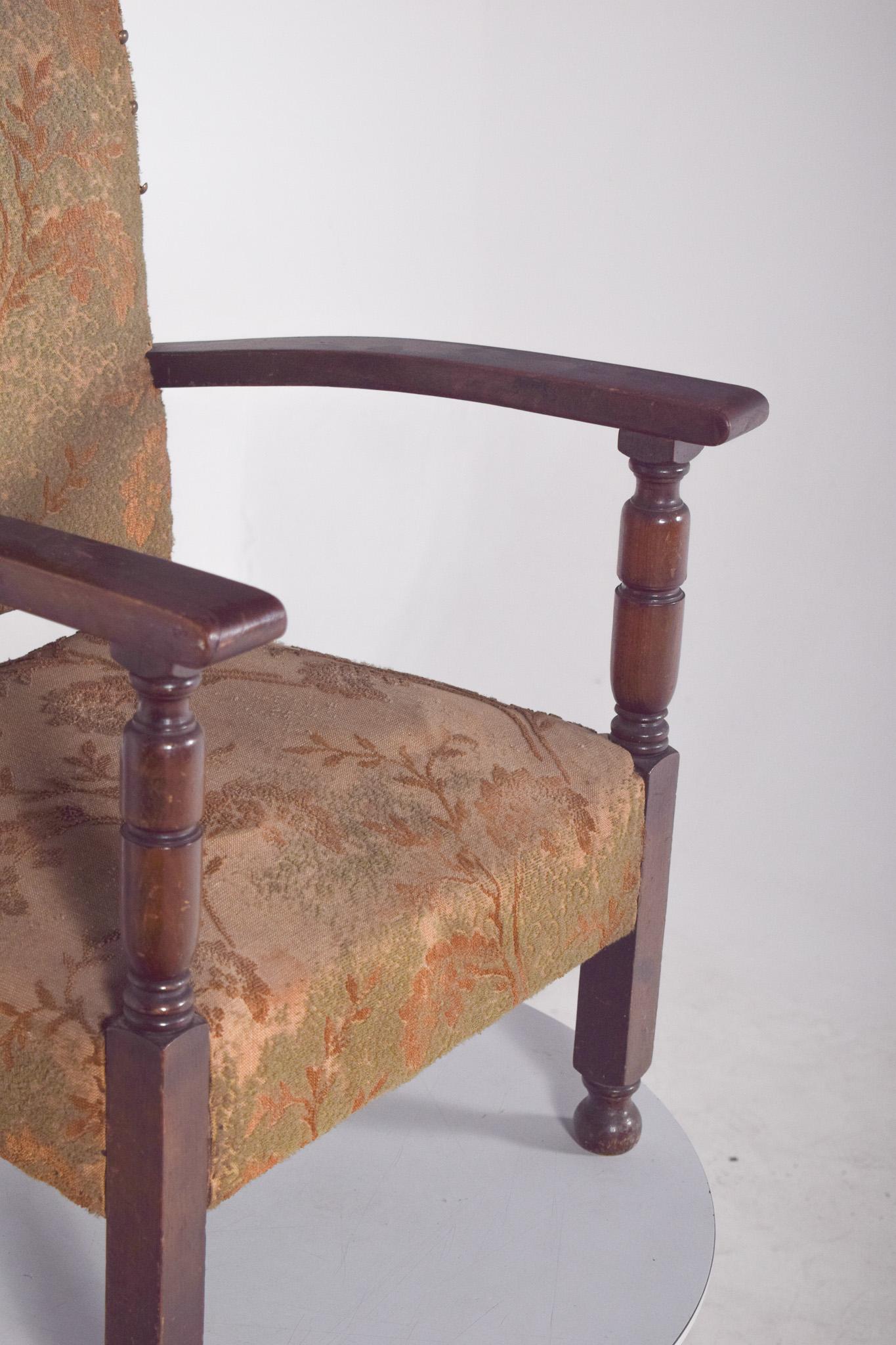 Portugais Fauteuil bas portugais avec dossier et assise tapissés en vente