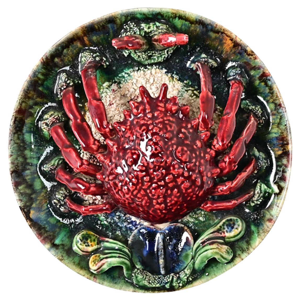 Where does majolica pottery come from?