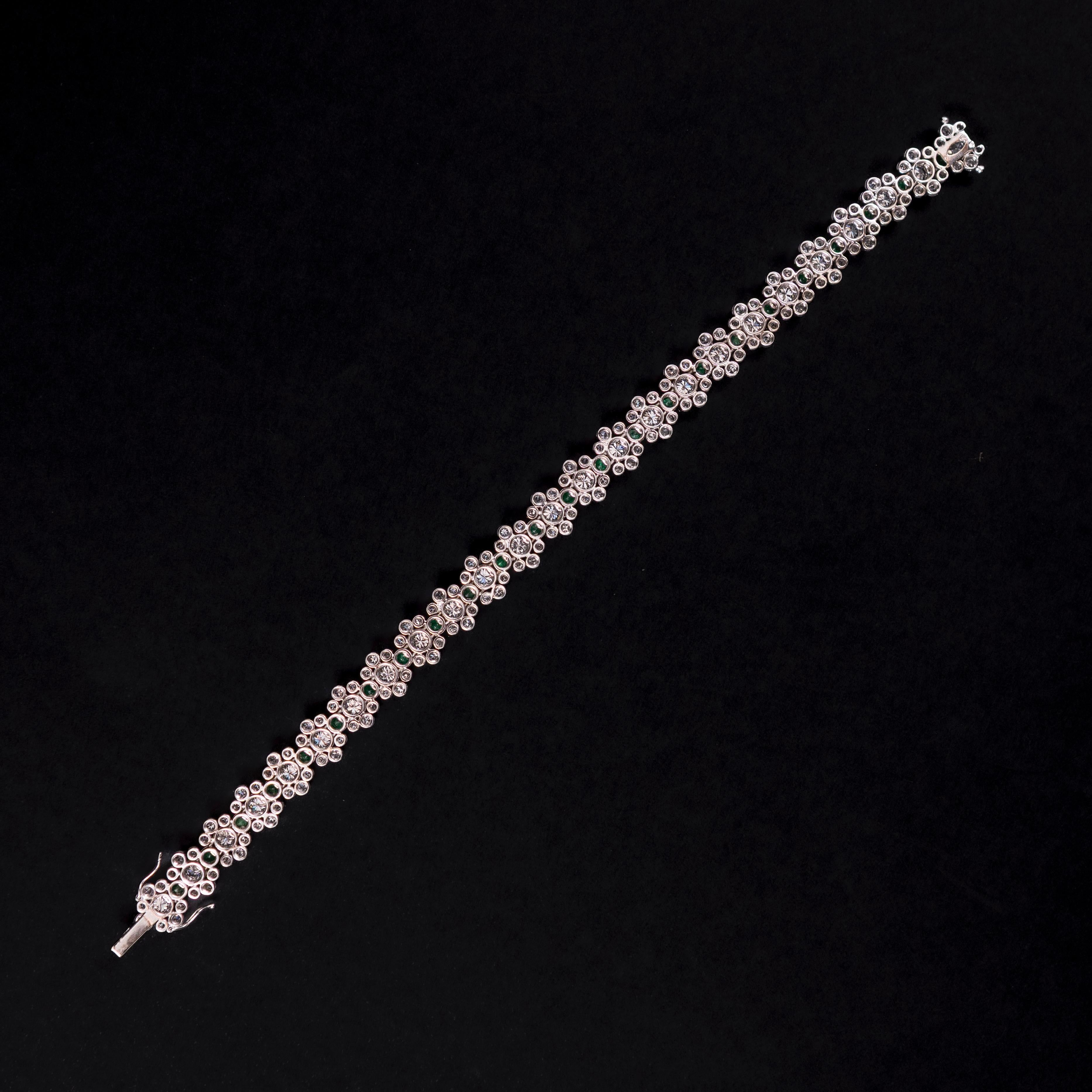 Bracelet portugais du milieu du siècle avec émeraude et diamant en or blanc 1950s-1960s en vente 4