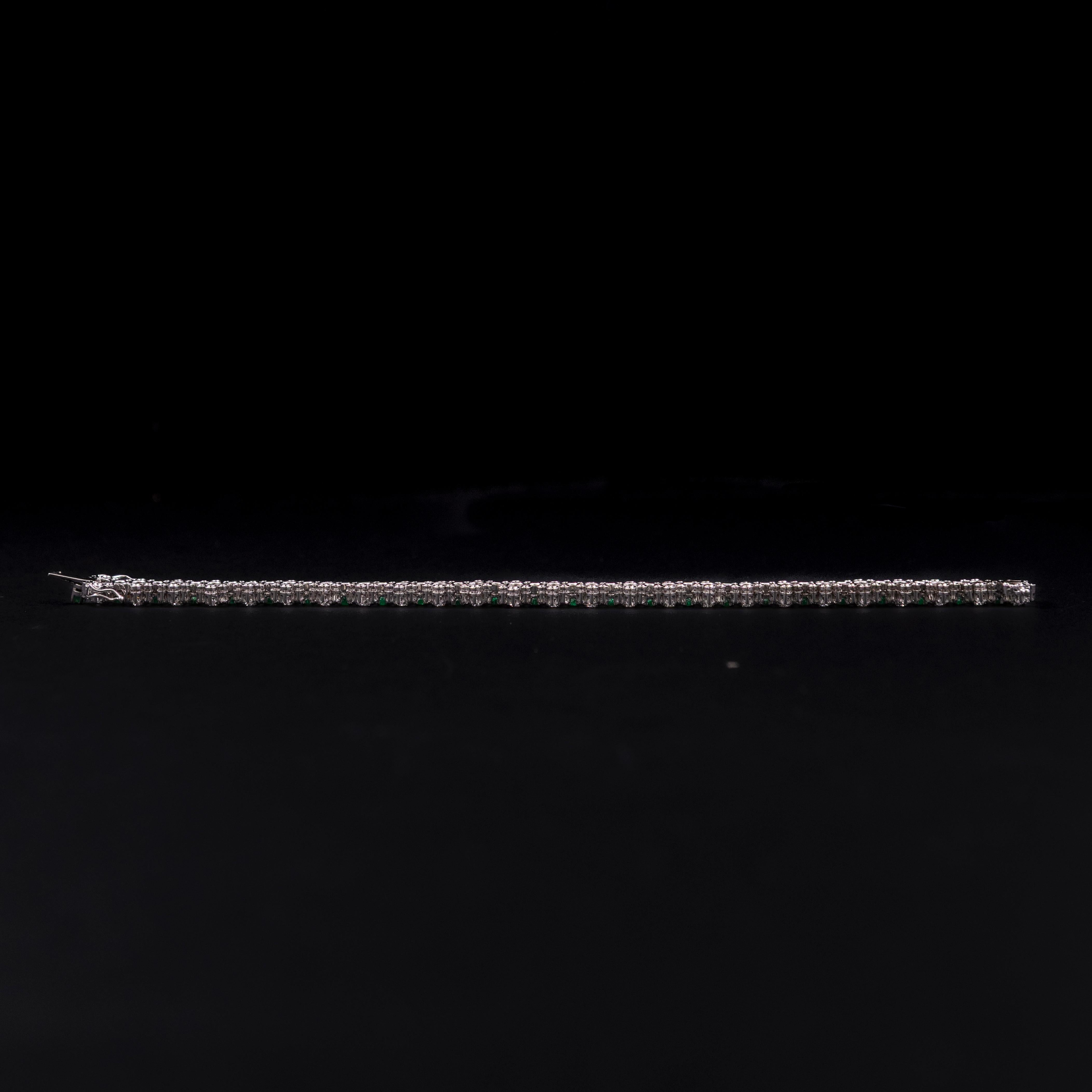 Bracelet portugais du milieu du siècle avec émeraude et diamant en or blanc 1950s-1960s en vente 3