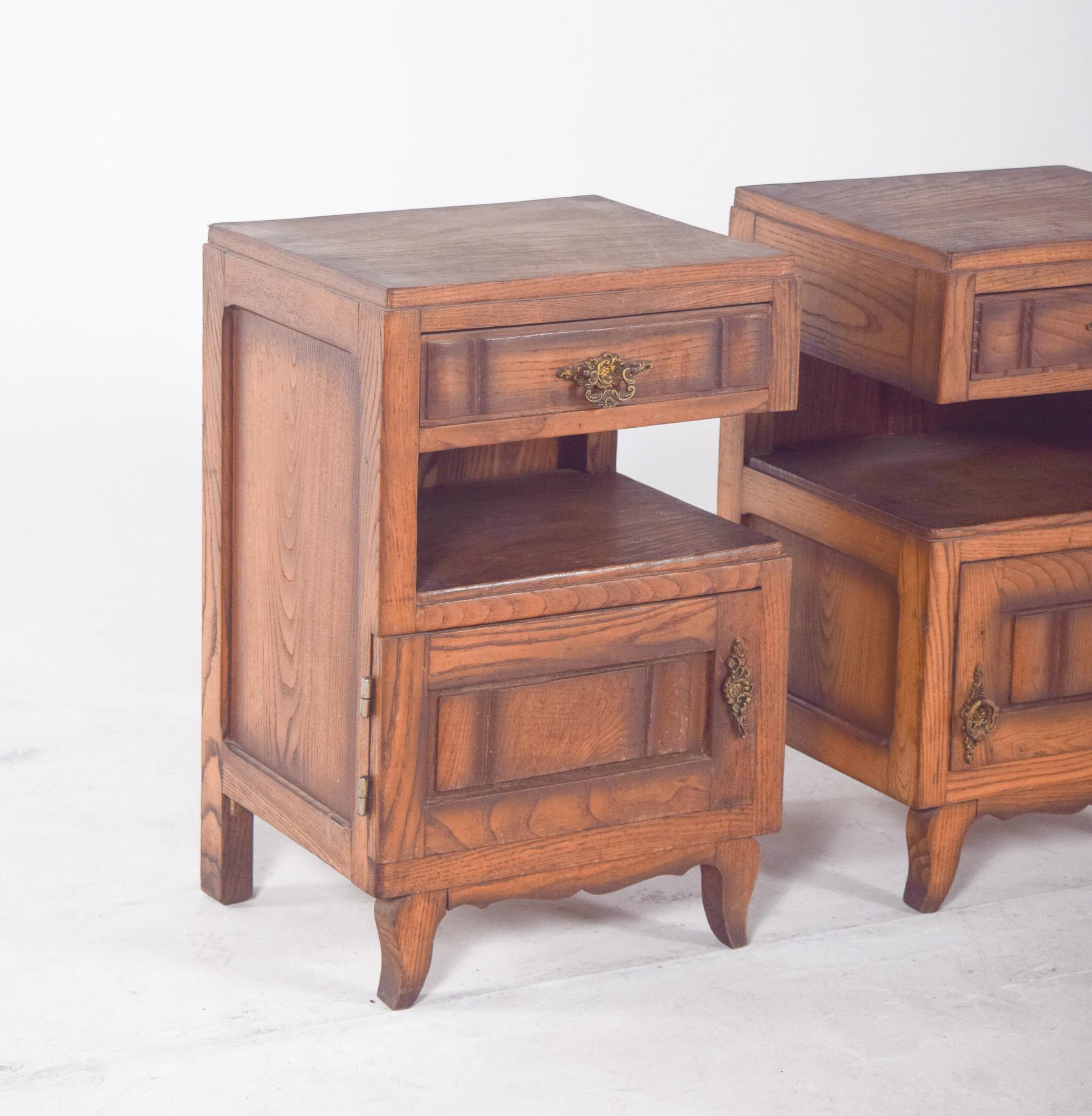 20th Century Portuguese Mid-Century Pair of Oak Bedside Tables For Sale