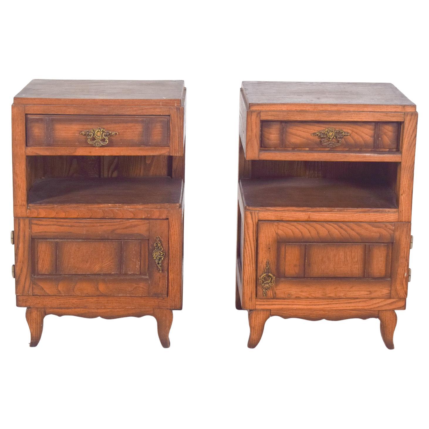 Portuguese Mid-Century Pair of Oak Bedside Tables For Sale