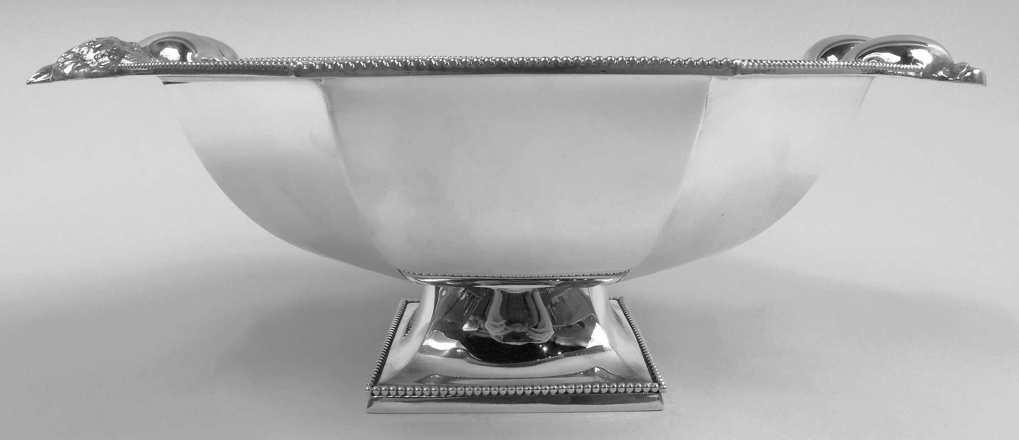 Moderno Fruttiera portoghese moderna classica in argento sterling con centrotavola in vendita