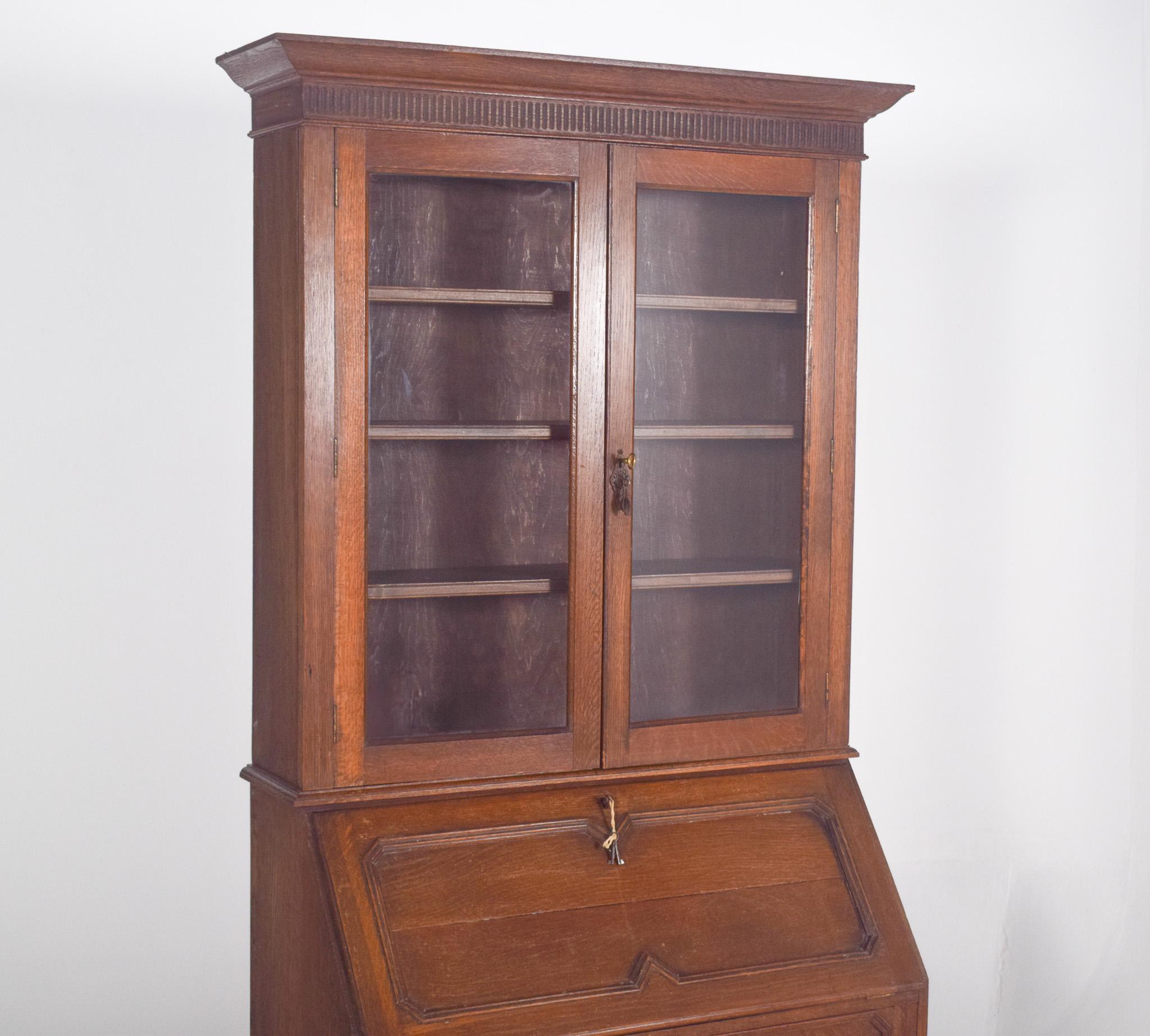 Portuguese Oak Paper Chest of Drawers In Good Condition For Sale In Lisboa, Lisboa