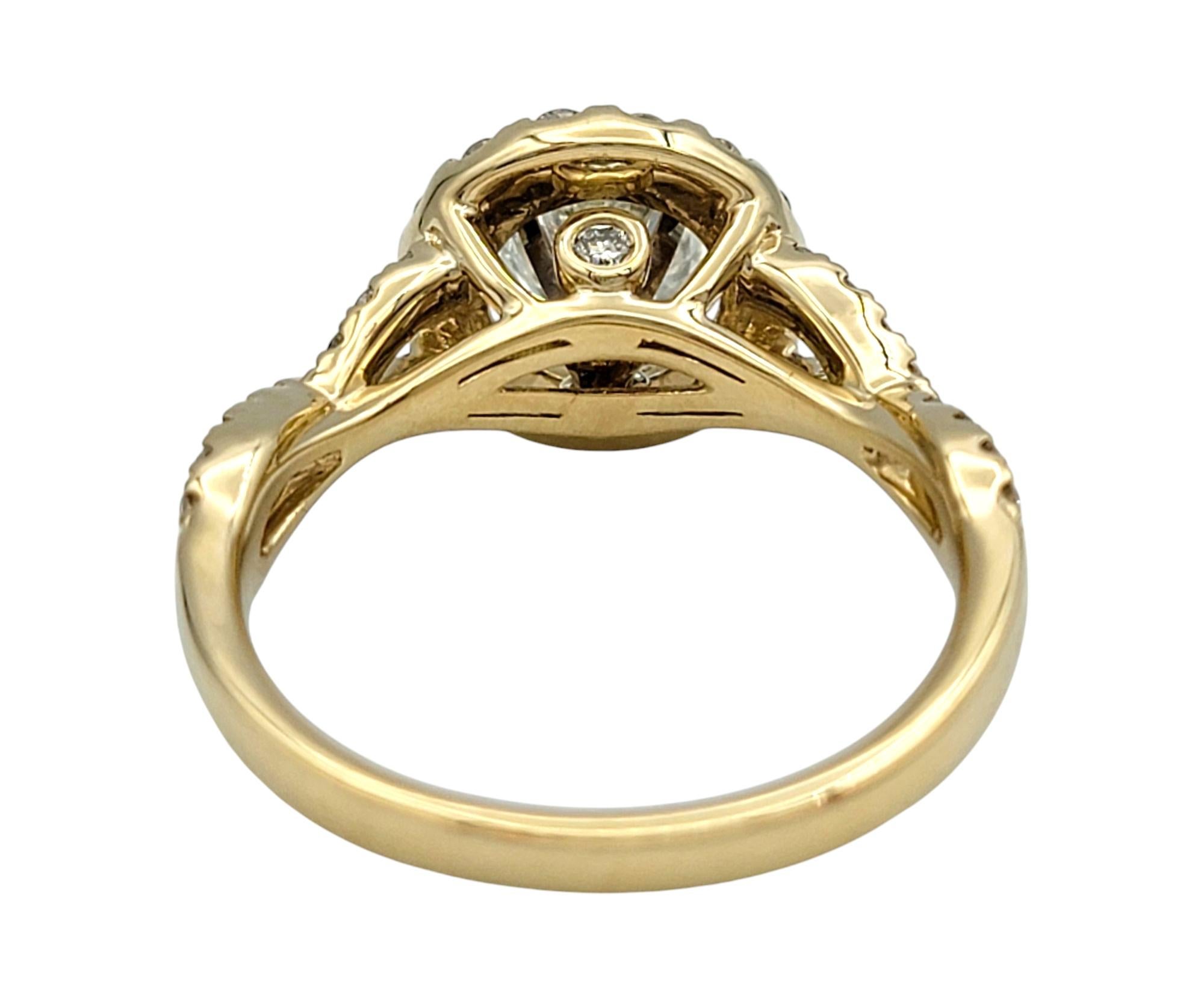 Portugiesischer Verlobungsring aus 14 Karat Gelbgold mit Diamant-Halo im alteuropäischen Schliff Damen im Angebot