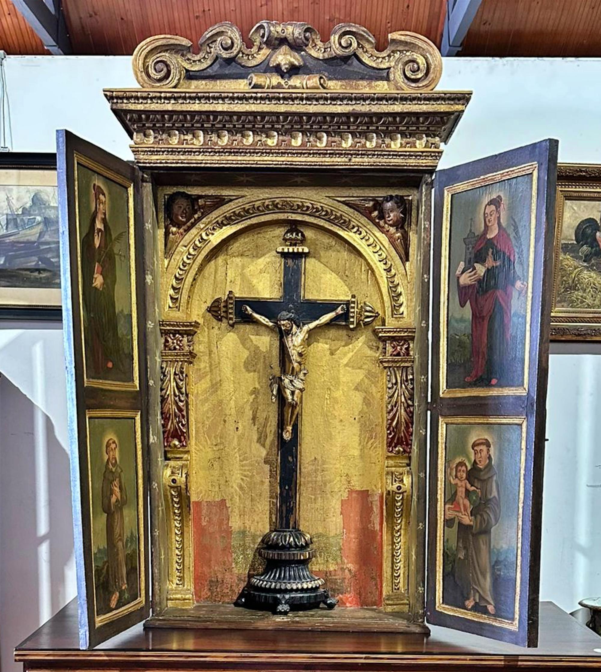 18th Century and Earlier Portuguese Oratory with Jesus Christ from the 18th Century For Sale