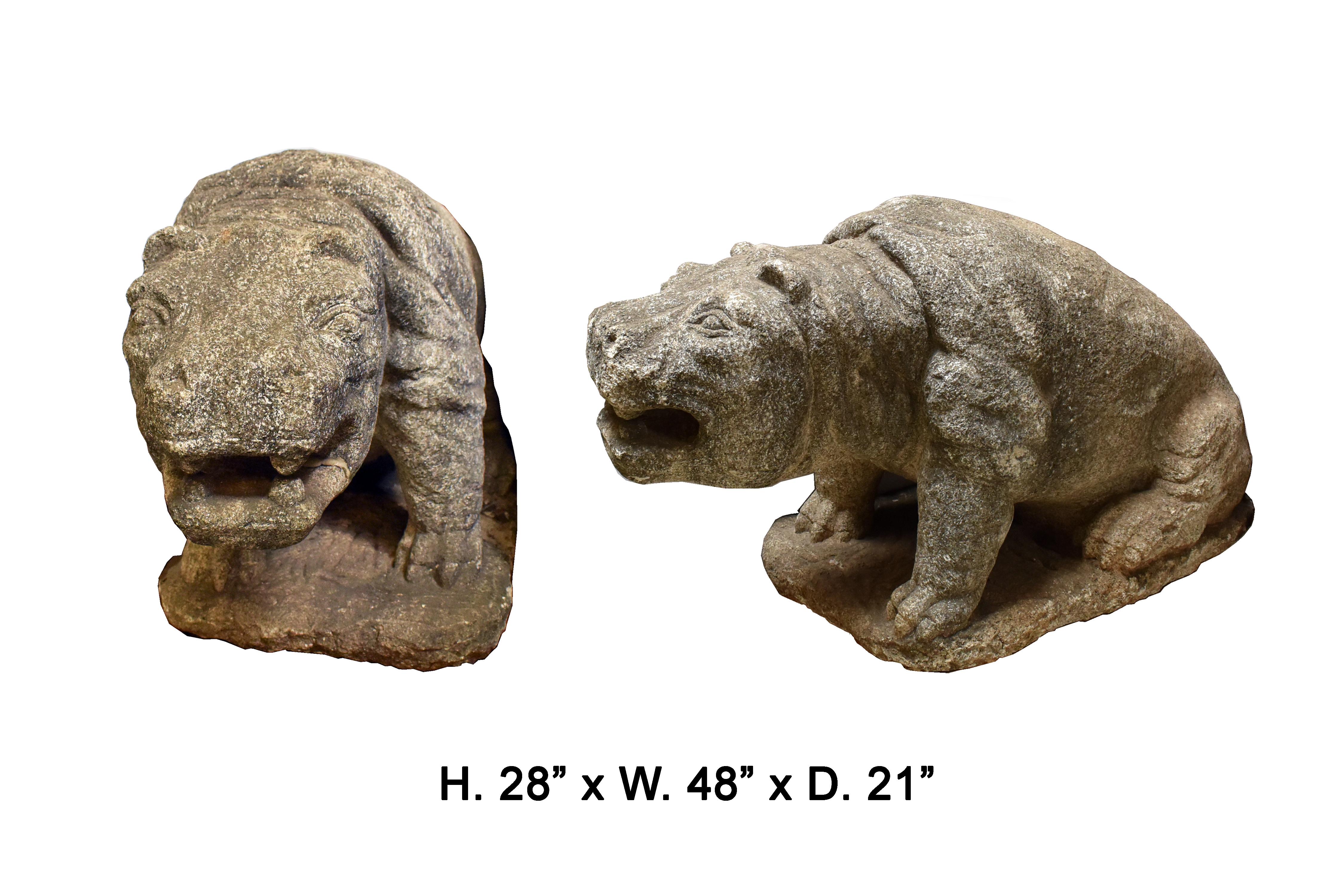 Paar portugiesische geschnitzte Stein-Hippos, 18. Jahrhundert (Portugiesisch) im Angebot