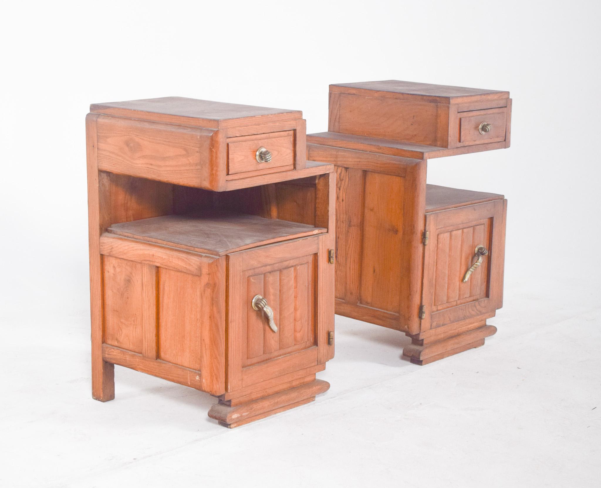 Art Deco Portuguese Pair of Deco-Style Bedside Tables For Sale