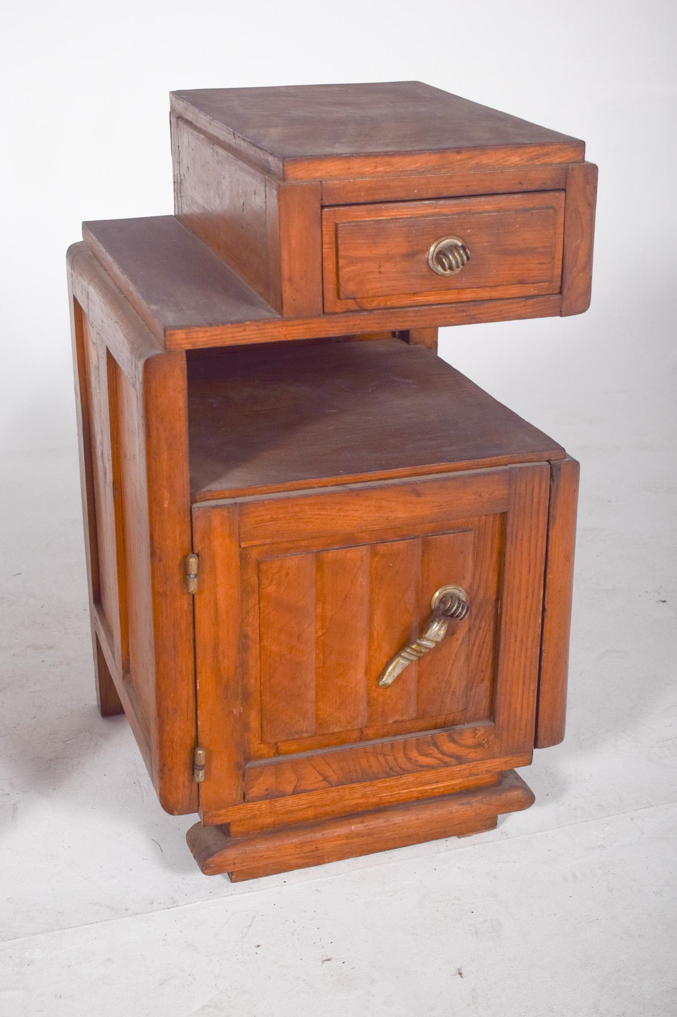 Portuguese Pair of Deco-Style Bedside Tables For Sale 1