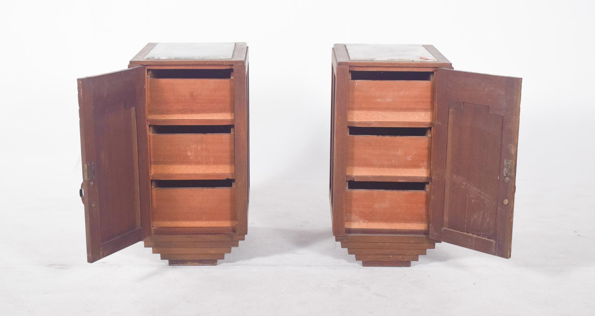 Portuguese Pair of Deco-Style Bedside Tables For Sale 2