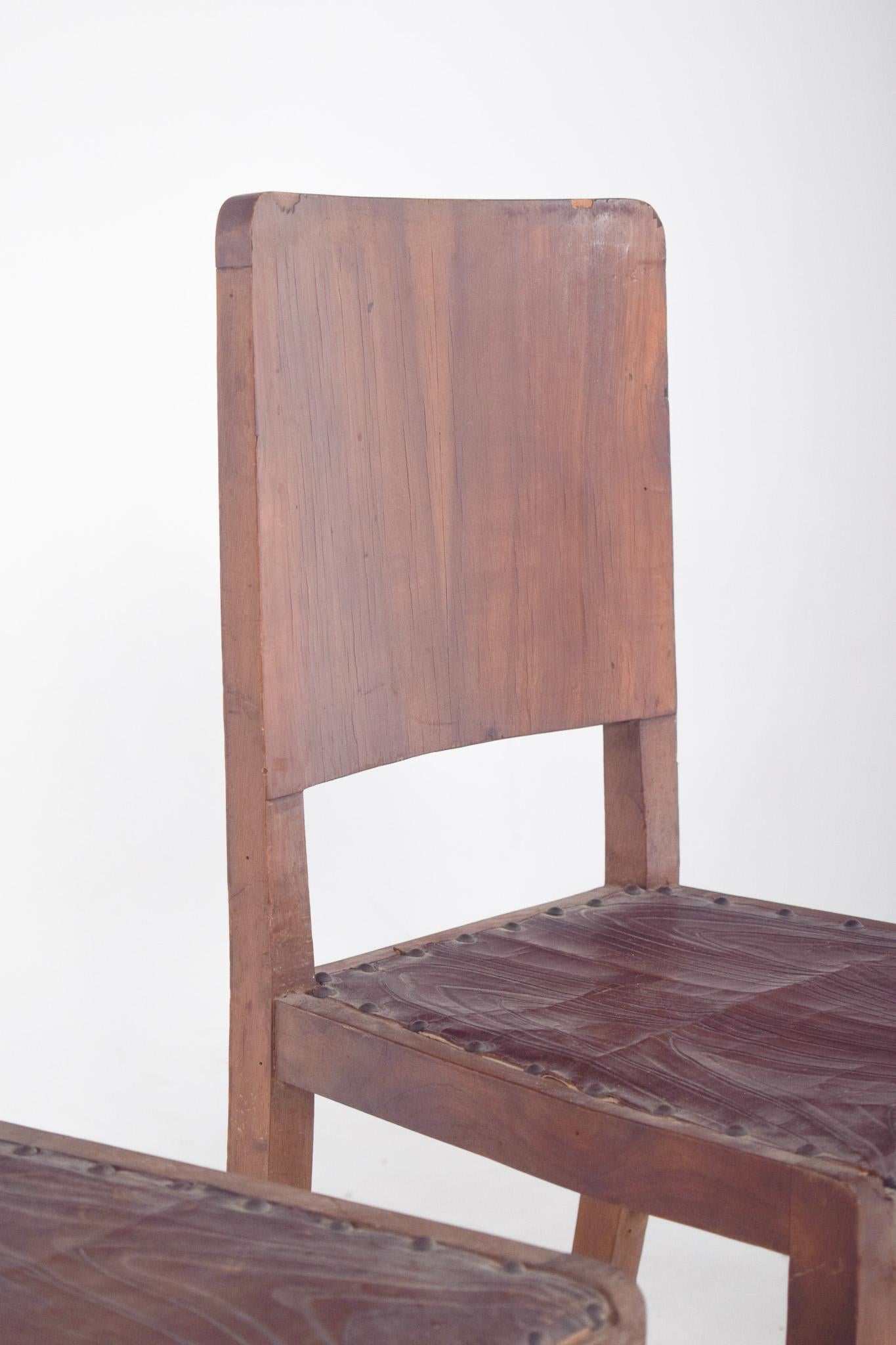 Portuguese Pair of Leather Dining chairs with Studs For Sale 1
