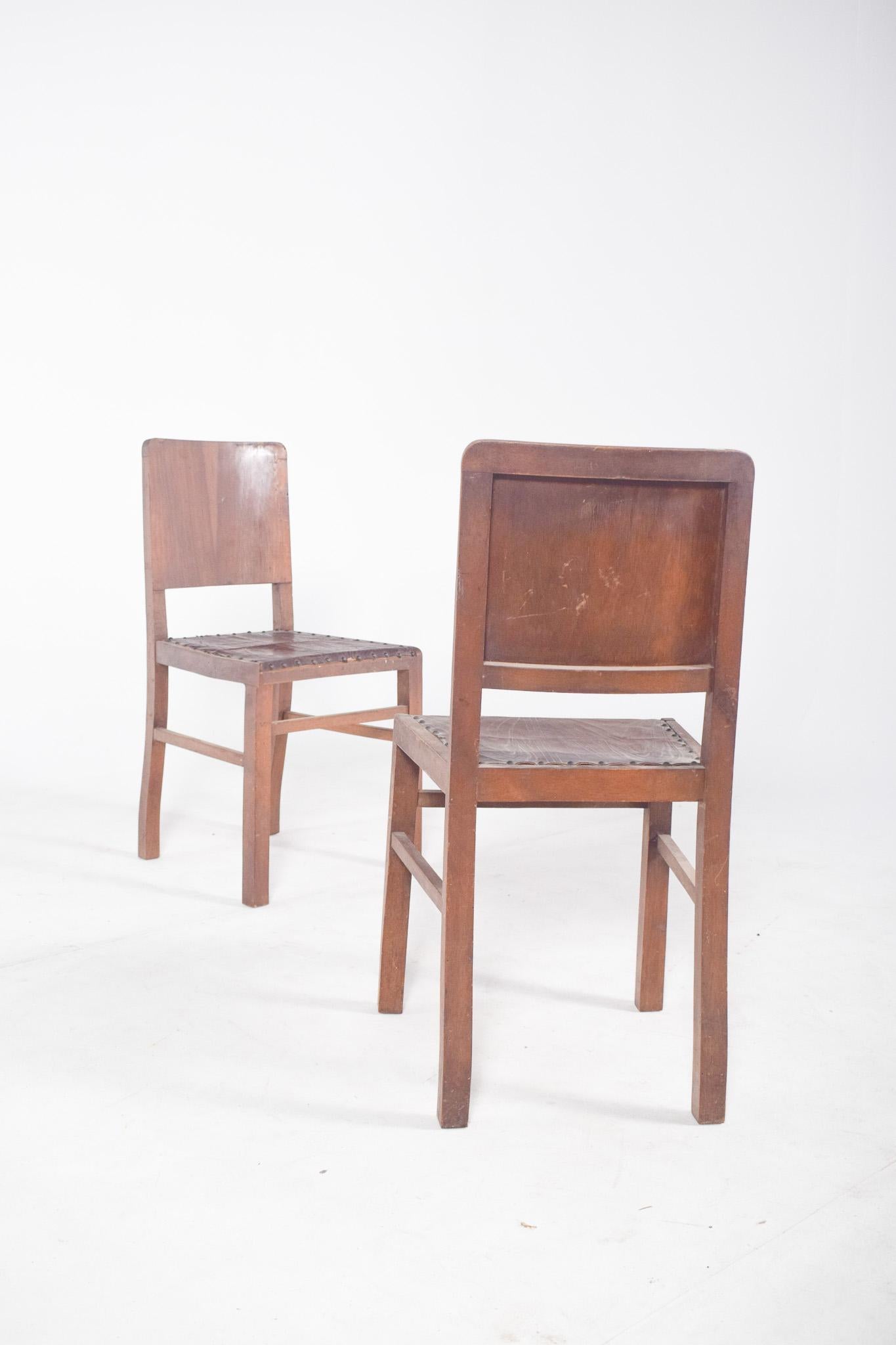 Portuguese Pair of Leather Dining chairs with Studs For Sale 2