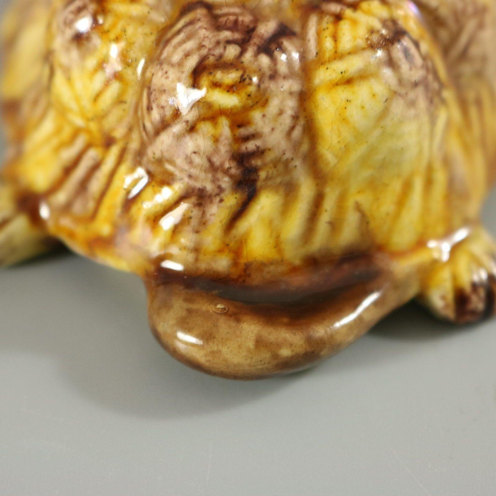 Figure de tortue en majolique de Palissy portugaise en vente 4