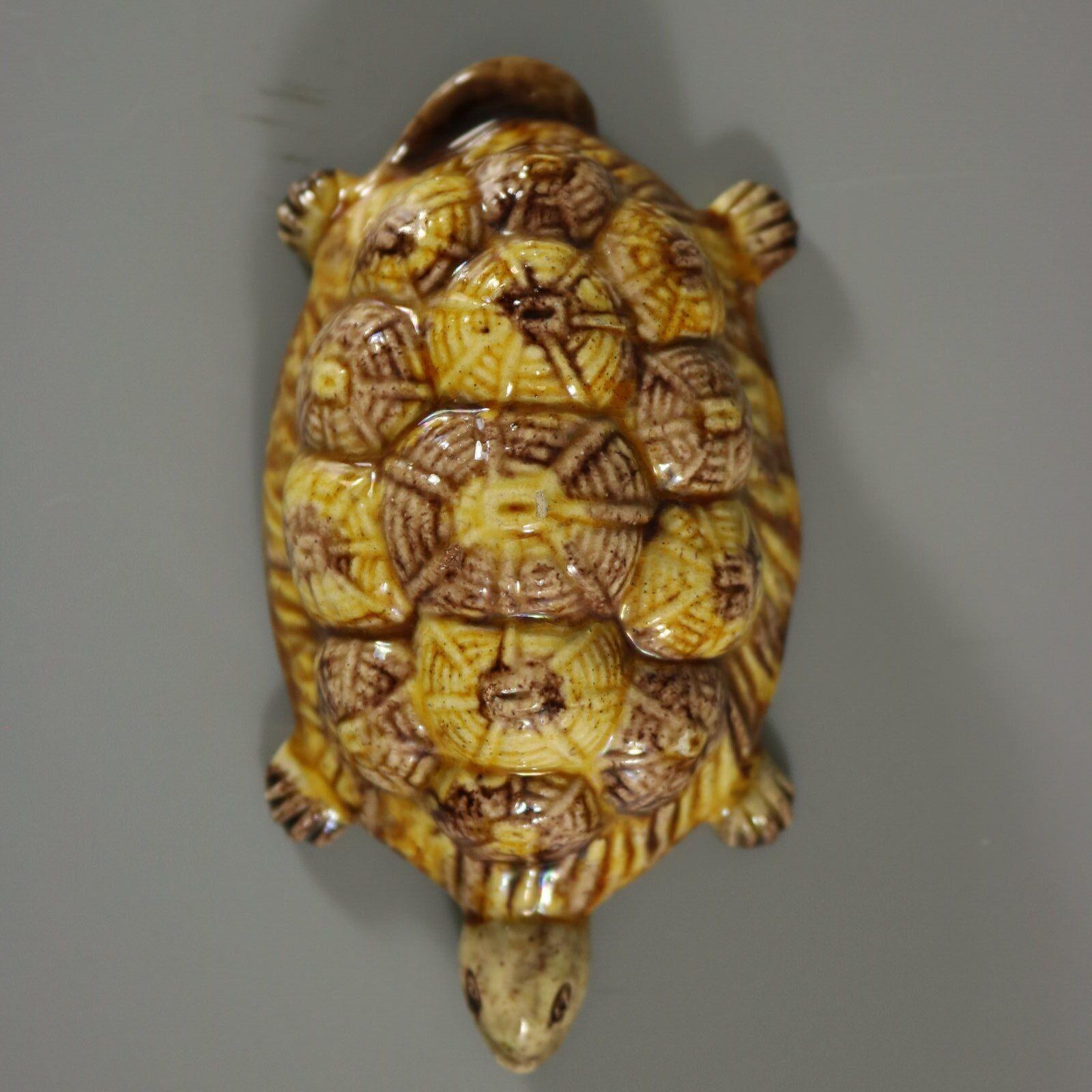 Figura de tortuga portuguesa de mayólica de Palissy en venta 2