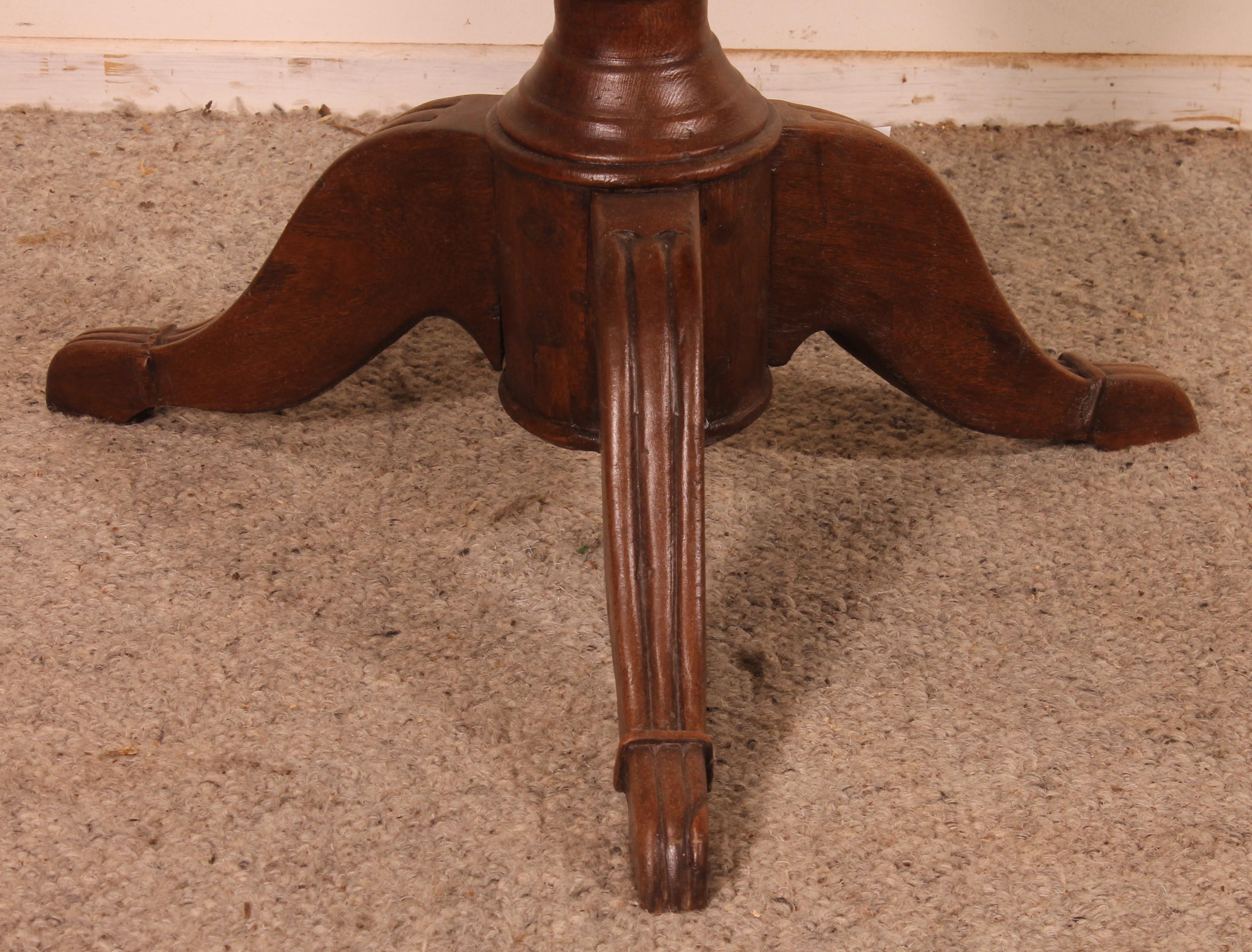 Portuguese Pedestal Table -19th Century For Sale 2
