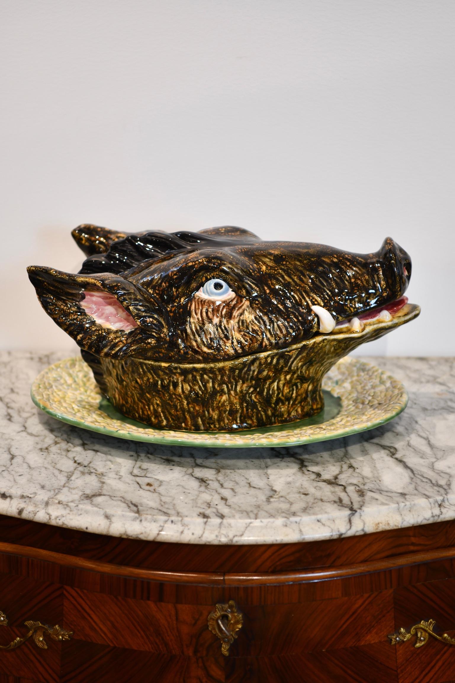 Portuguese porcelain boar tureen on tray by Bordalo Pinheiro. Dimensions: 9