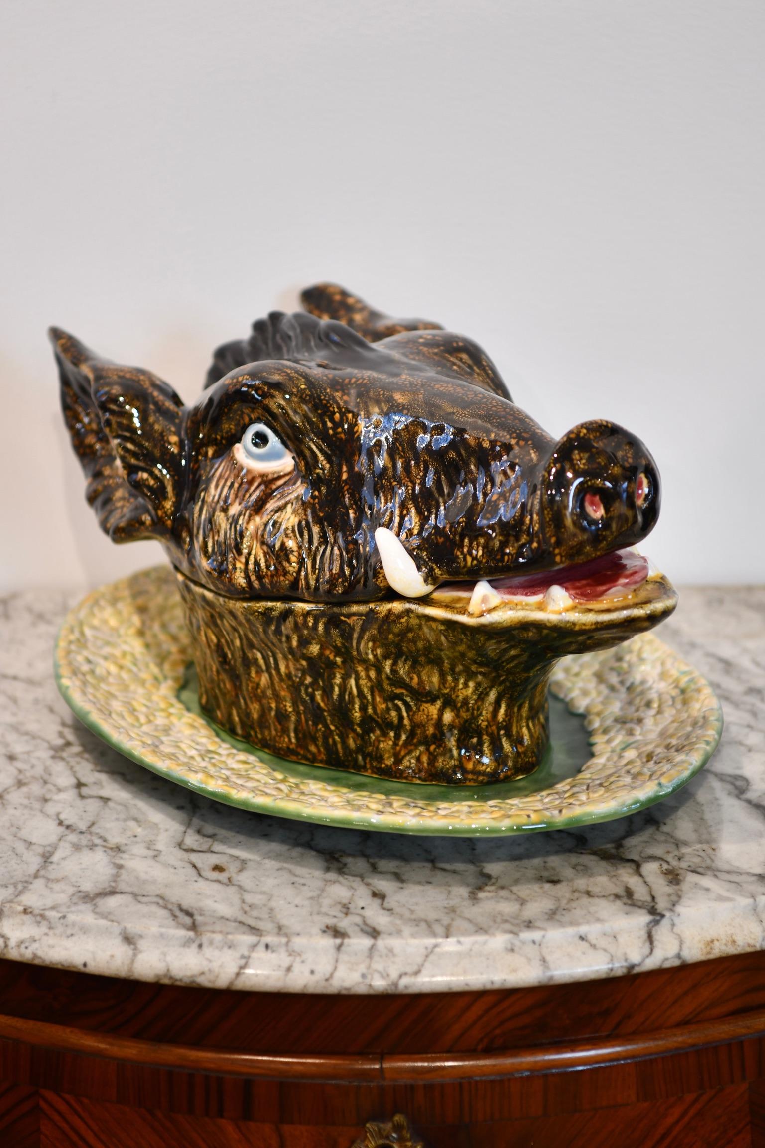 Portuguese Porcelain Boar Tureen In Good Condition For Sale In Brooklyn, NY