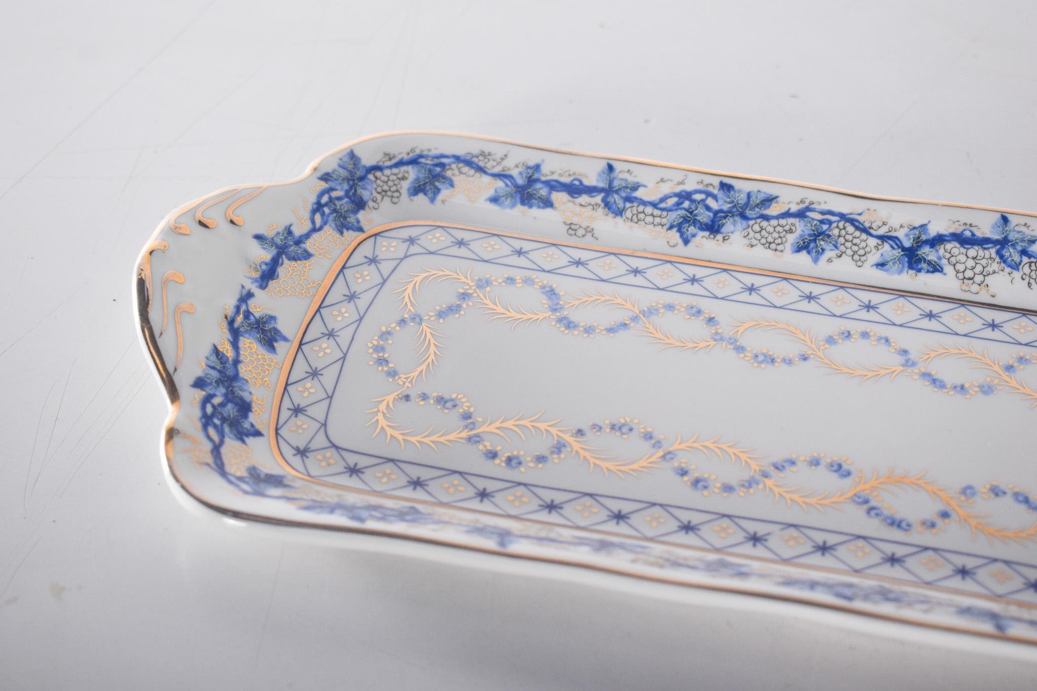 Portugais Plat à gâteaux portugais par Vidal Arte en vente