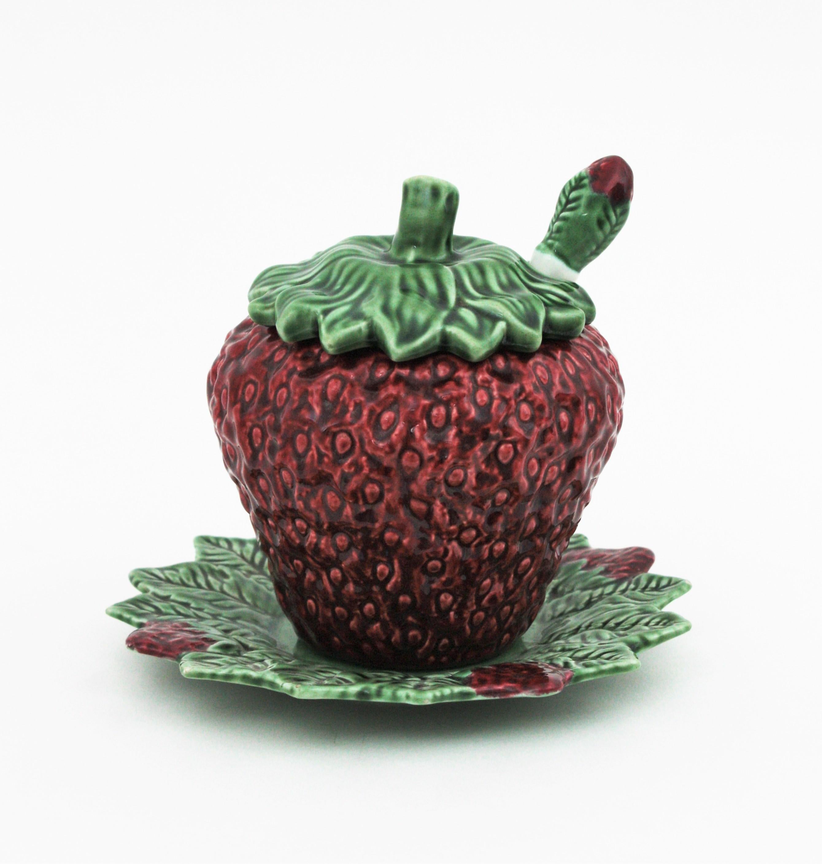 Portuguese Strawberry Shaped Majolica Ceramic Tureen by Bordalo Pinheiro For Sale