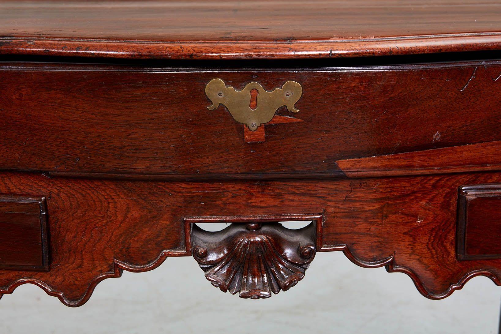 Portuguese Rococo Rosewood Side Table For Sale 5