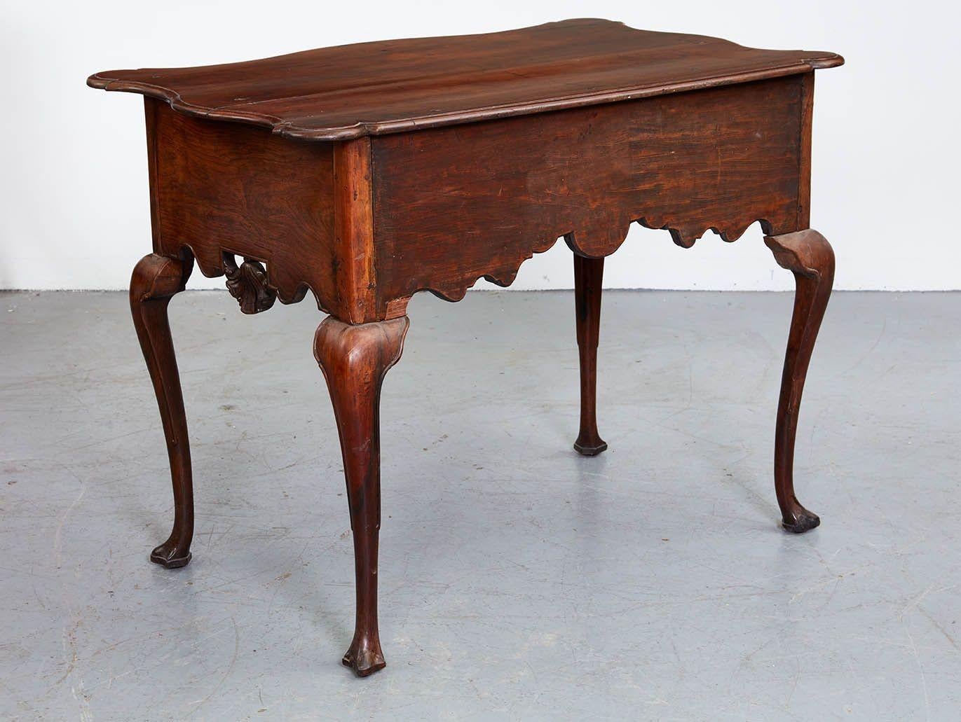 Portuguese Rococo Rosewood Side Table For Sale 10