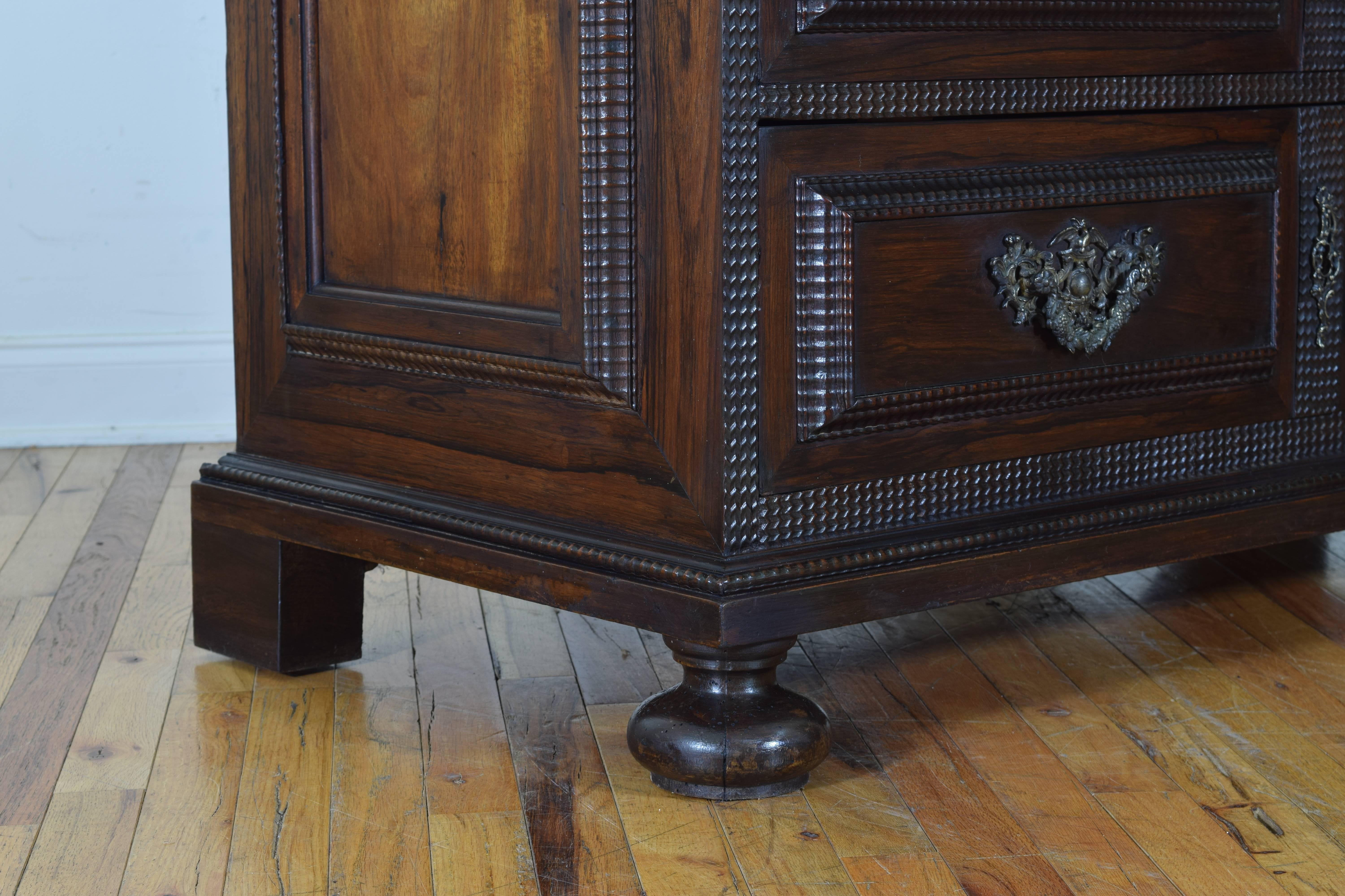 Portuguese Rosewood Four-Drawer Commode, 18th Century 4
