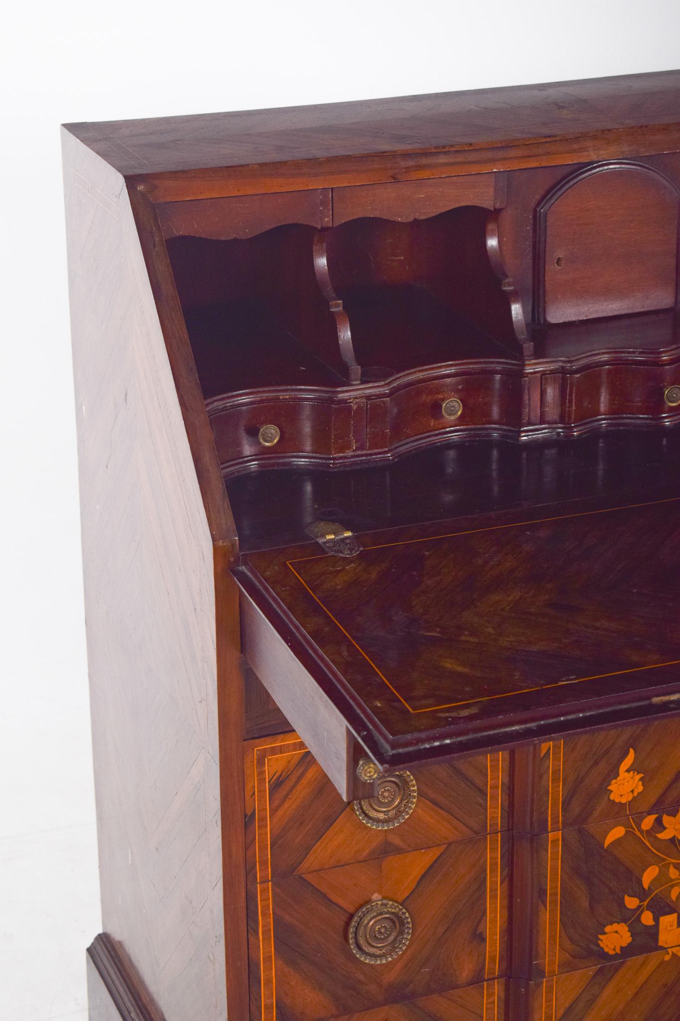 Portugiesischer Palisander-Schreibtisch im Angebot 2