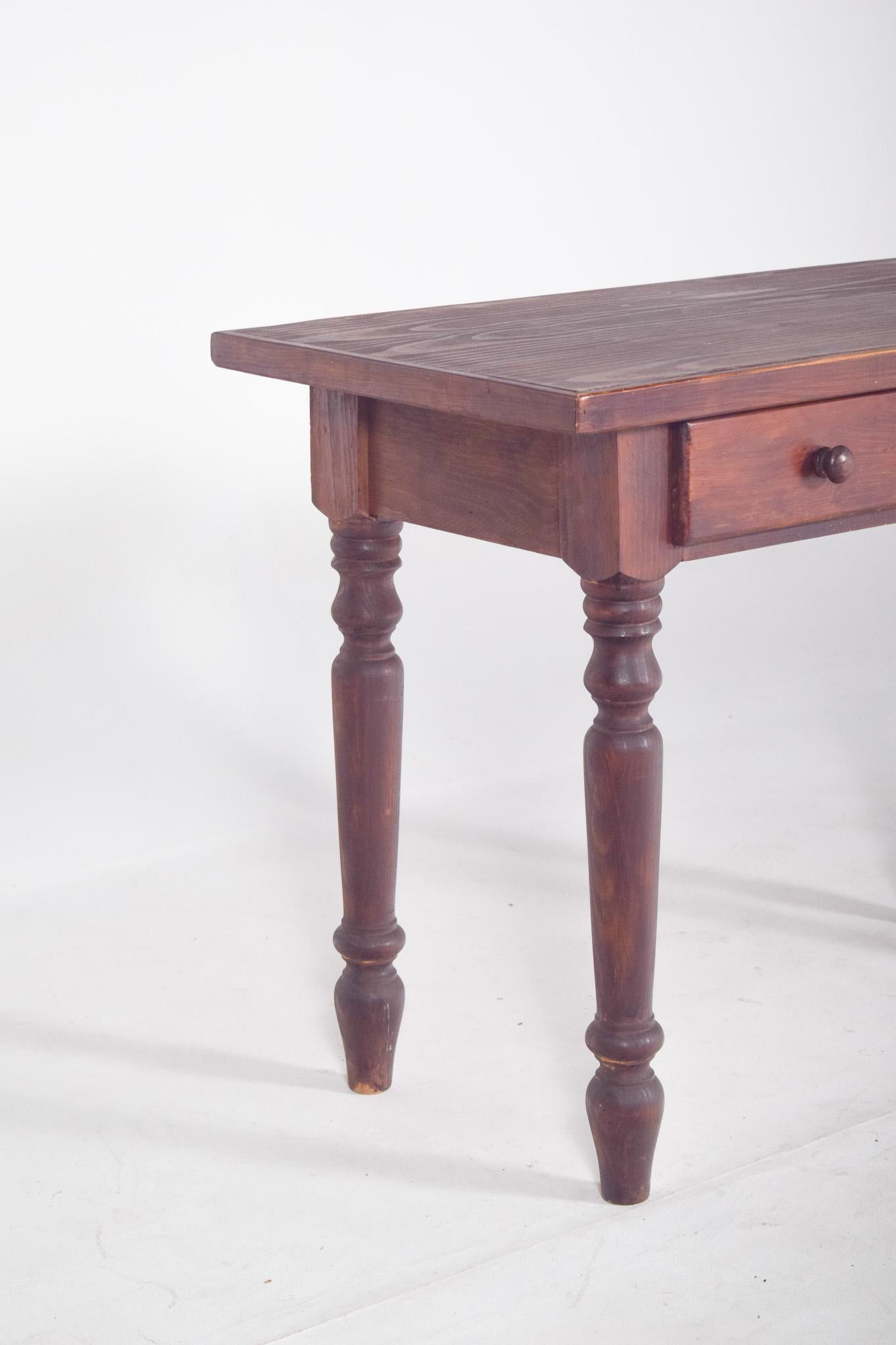 Portuguese Rustic Pine kitchen Dining Table In Fair Condition For Sale In Lisboa, Lisboa