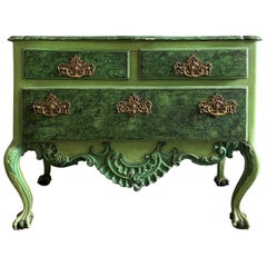 Commode portugaise à tiroirs sauteuse du XVIIIe siècle