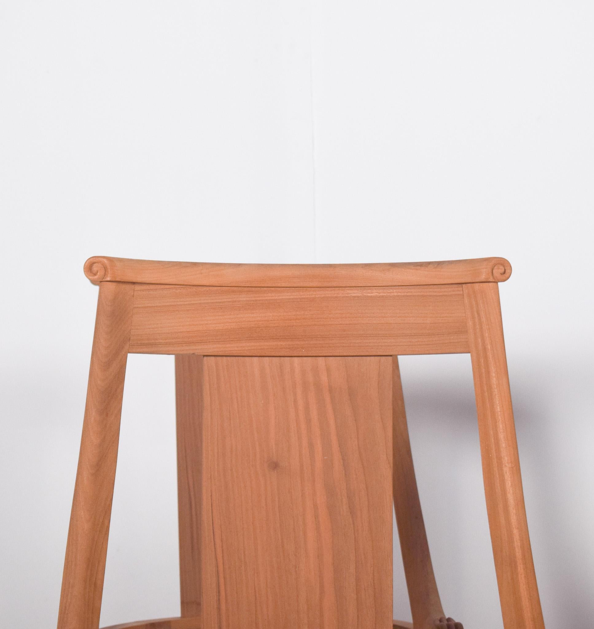 XX secolo Set di otto sedie da pranzo portoghesi in stile Deco in vendita