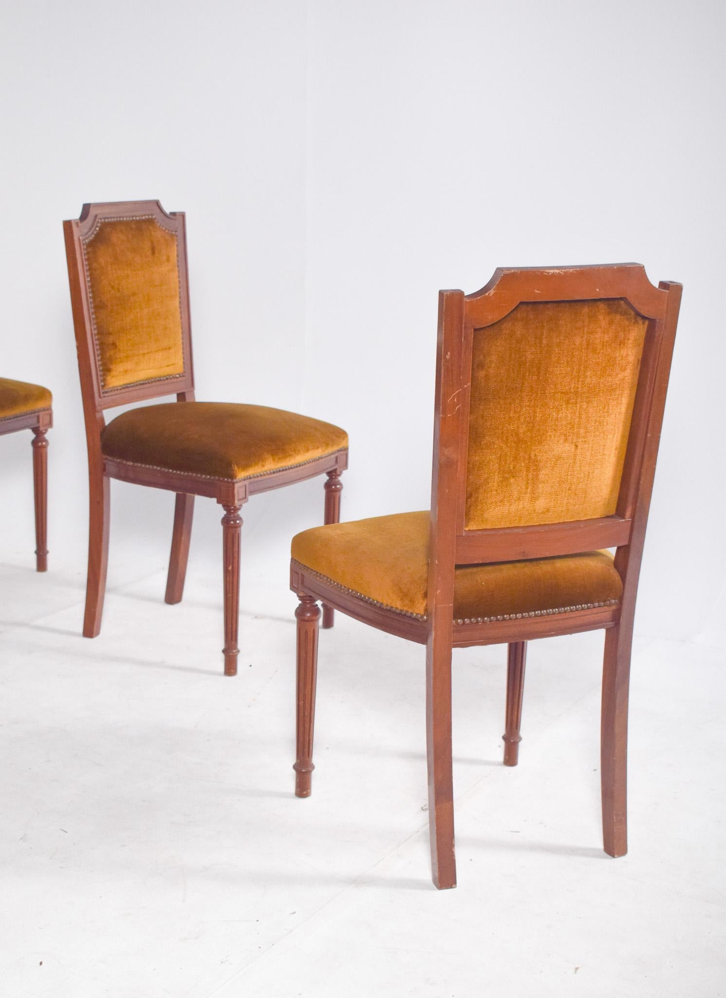 Set di otto sedie da pranzo portoghesi in vendita 4