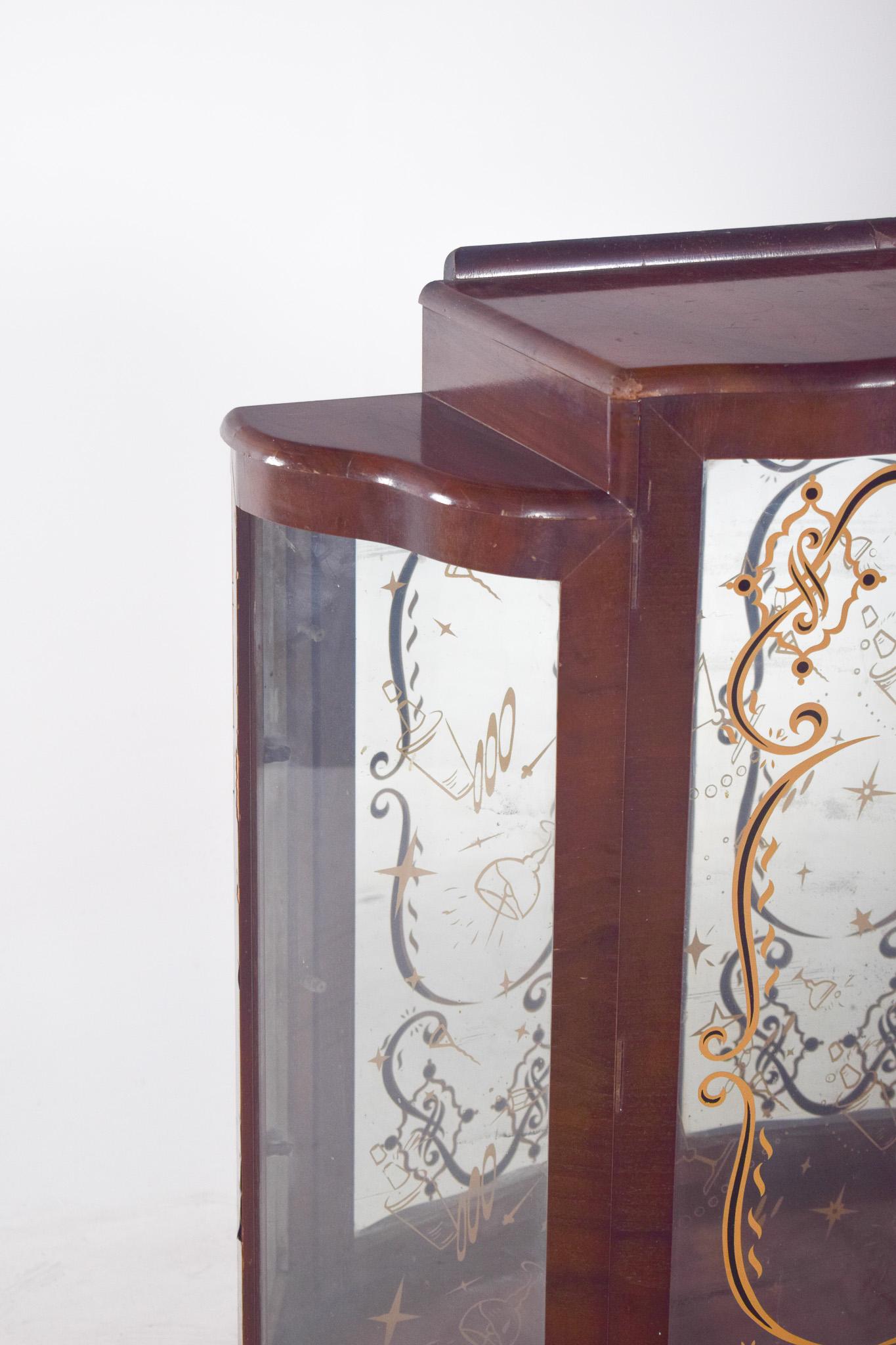Vitrine portugaise avec verre doré Abîmé - En vente à Lisboa, Lisboa