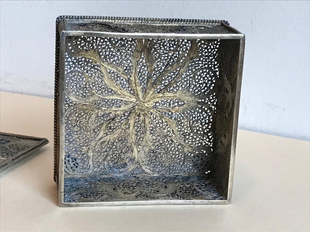 Portuguese Silver Filigree and Enamel Box with Gold Wash For Sale 1
