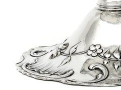 Porta anelli con piede in argento portoghese, decorazione floreale cesellata, 19°-20° circa