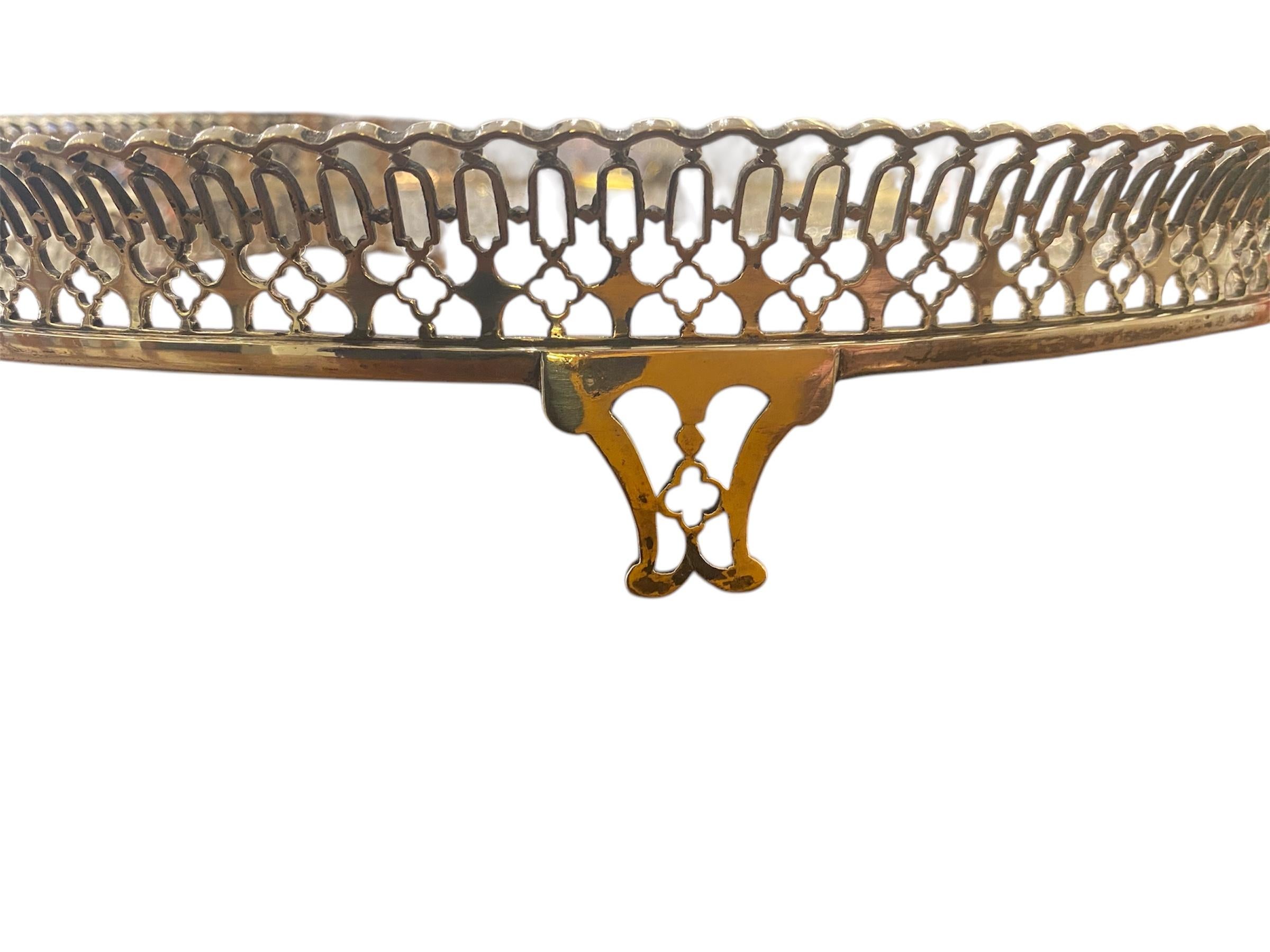 Portuguese silver four-legged salver, 19th Century In Good Condition For Sale In Lisboa, PT