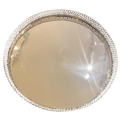 Bandeja portuguesa de plata de cuatro patas, S. XIX