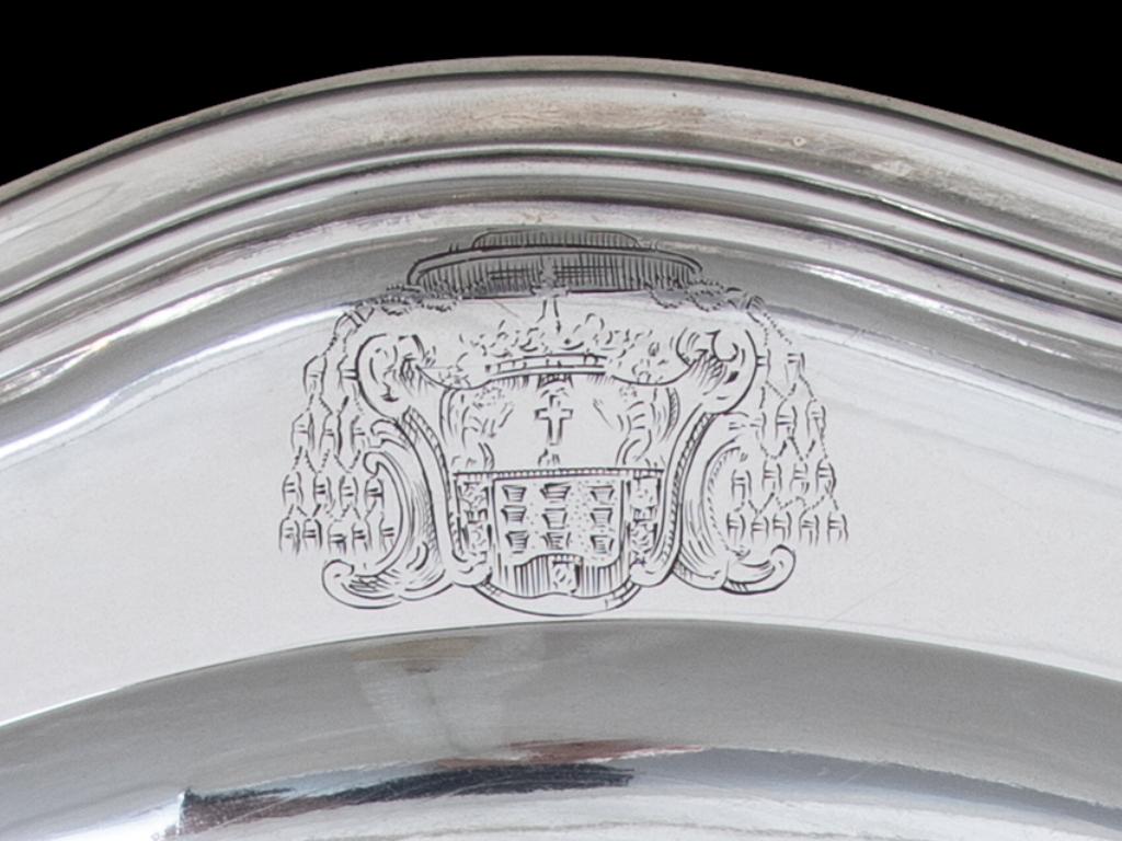 Piatto d'argento portoghese - Cardinale D. João Cosme da Cunha (1715-1783) in vendita 2