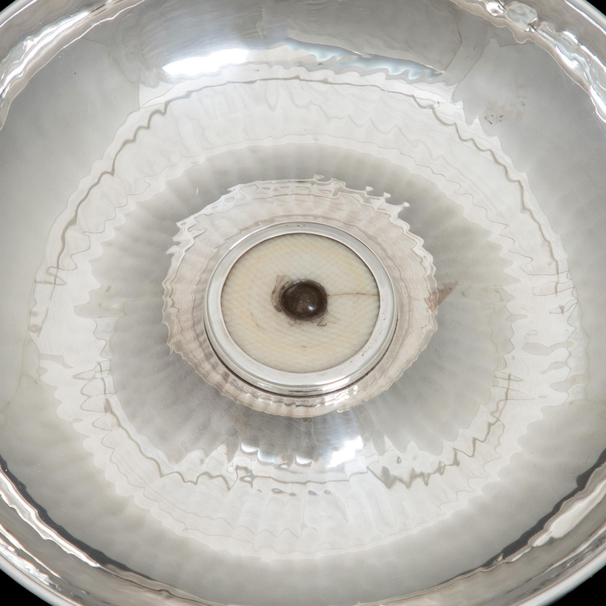 Portuguese Silver Ring Holder with Bone Application In Good Condition For Sale In Lisboa, PT