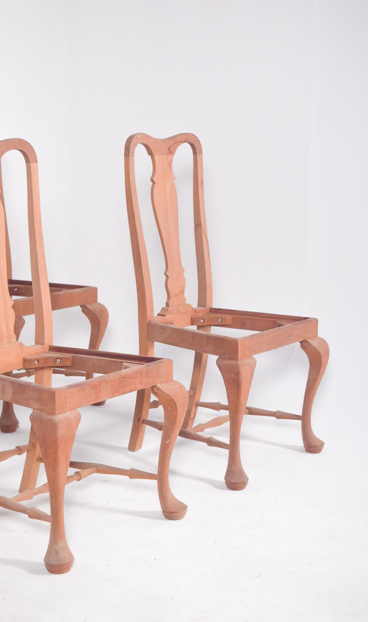 Portugais Six chaises de salle à manger Queen Anne de reproduction portugaise en vente