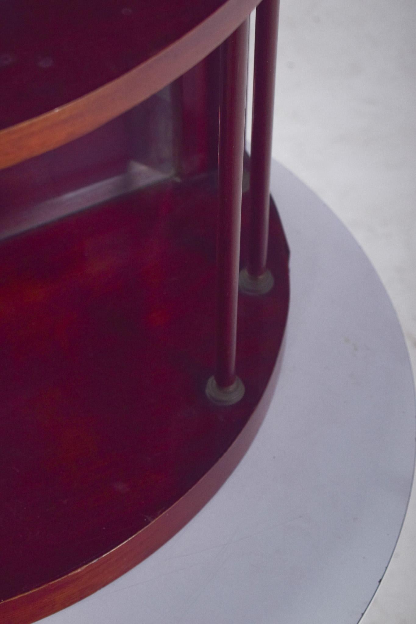 Legno Espositore da parete portoghese a forma di mezza luna in vendita