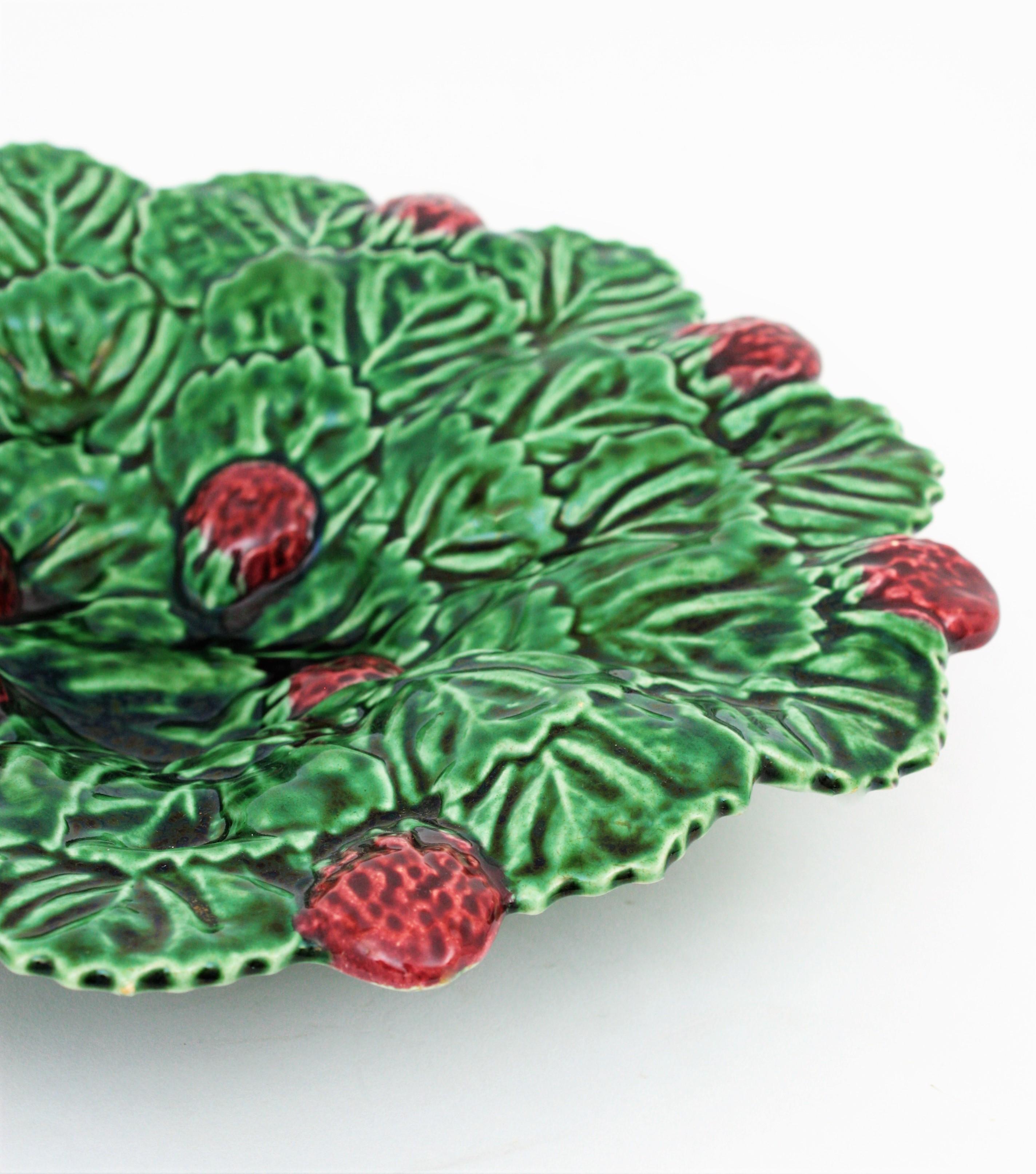Portuguese Strawberry Leaf Glazed Ceramic Decorative Platter For Sale 1