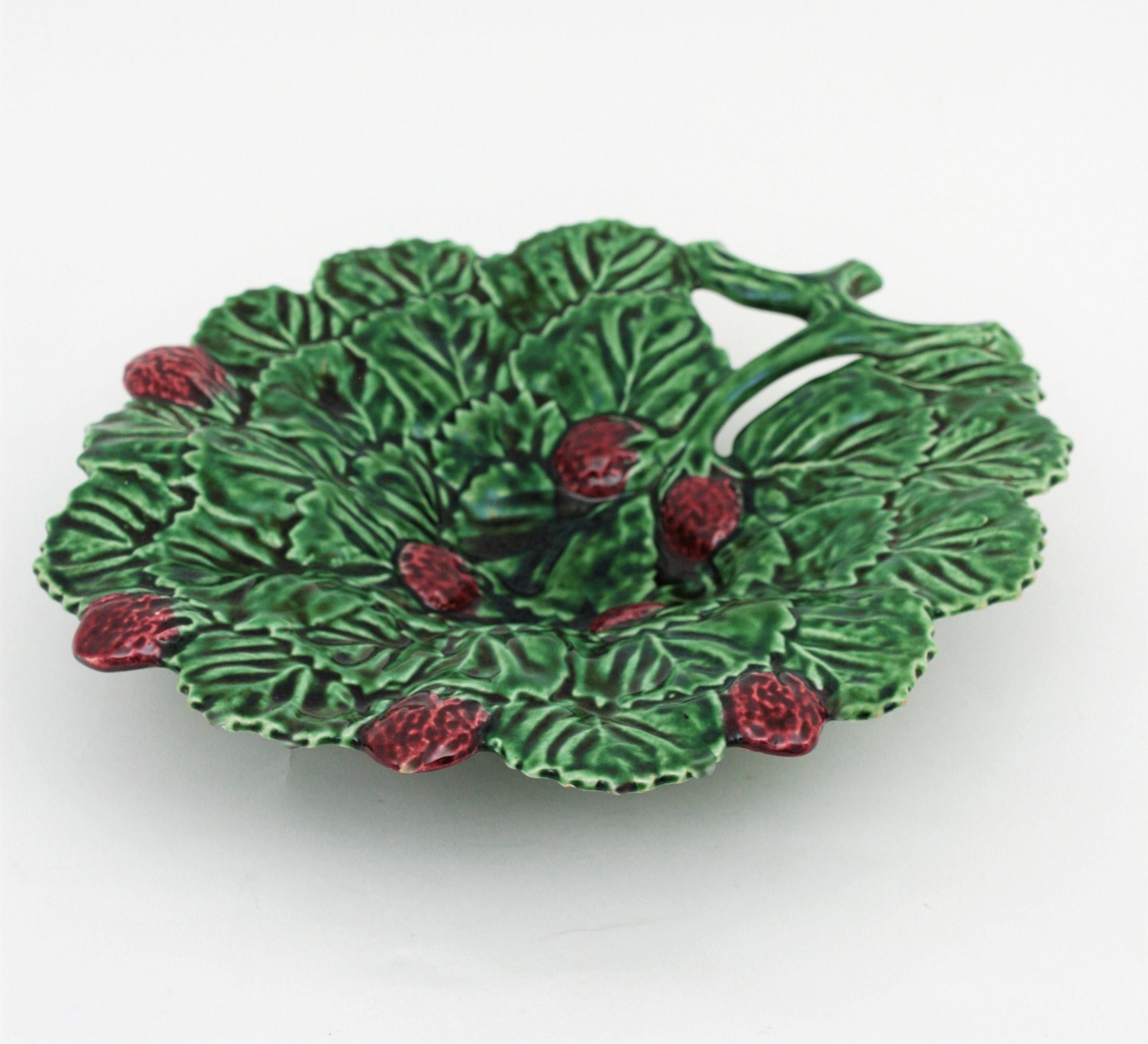 Mid-Century Modern Portuguese Strawberry Leaf Glazed Ceramic Decorative Platter For Sale