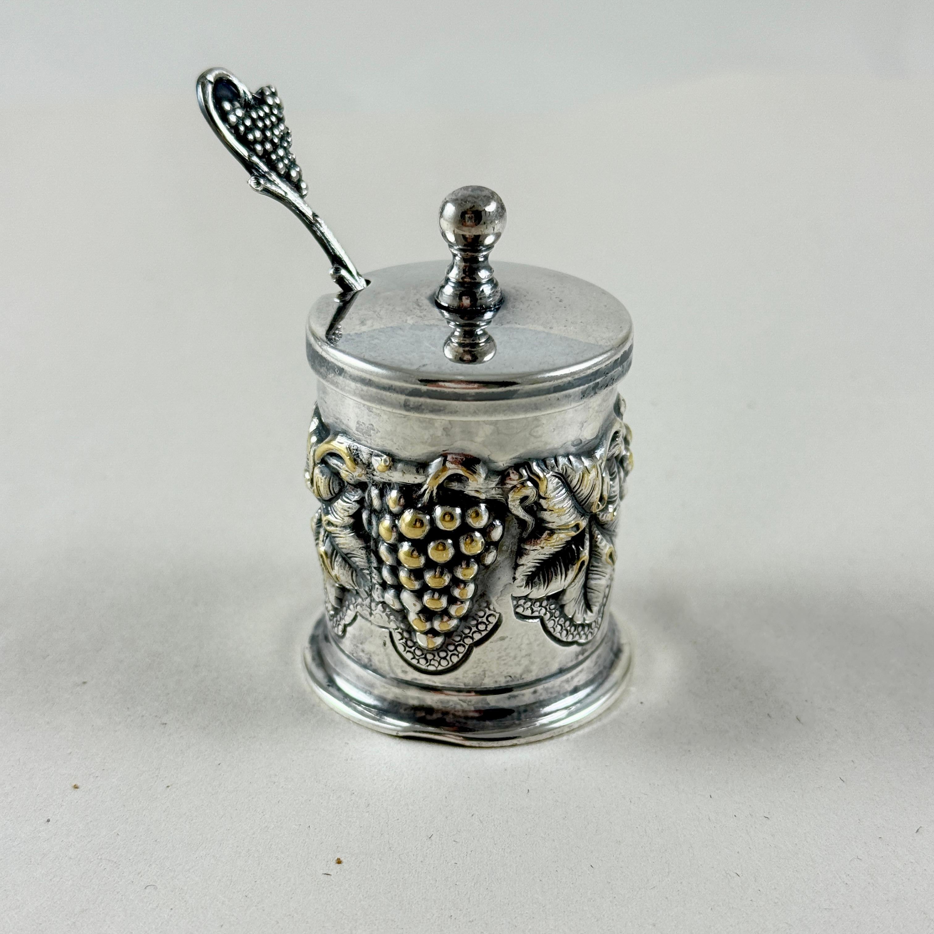 Salero de Plata Topazio Cazenovia Portugués con Cuchara Chapado en plata en venta