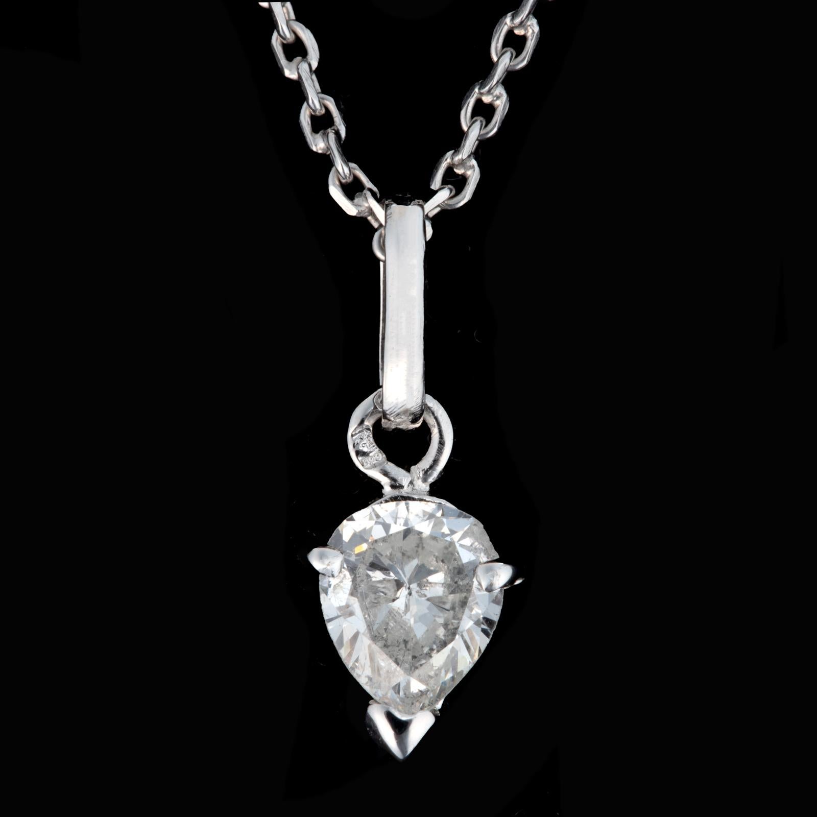 Modern Portuguese White Gold Pendant Necklace with 0.7ct Pear-Shaped Diamond For Sale