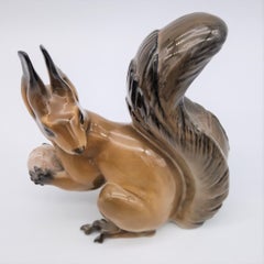Porzellan Eichhörnchen von Prof. Th. Kärner für Rosenthal 1947.