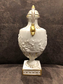 Porzellanmanufactur Plaue Porcelain Vase