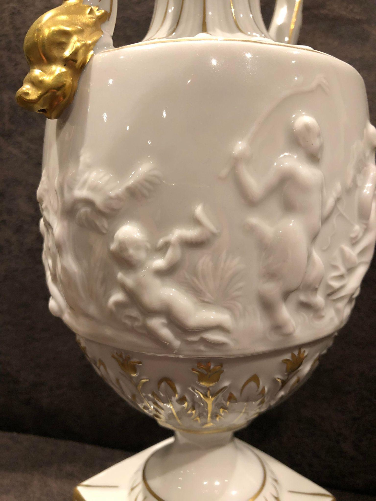 Vase en porcelaine plaque Porzellanmanufactur en vente 1